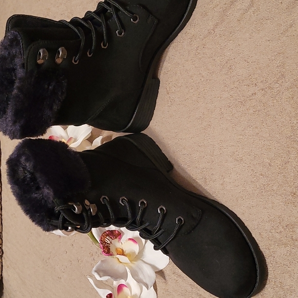 Fur Trim Combat/Hiking Boots - BRAND NEW - Picture 4 of 9